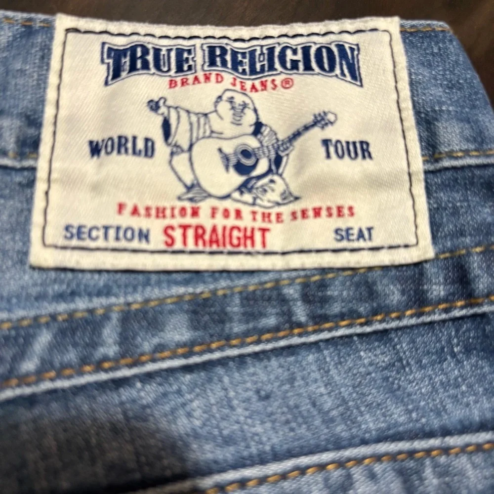 True Religion Medium Wash Straight Leg Men's Jeans size 36